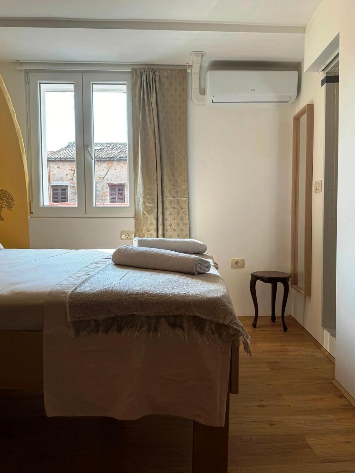 Plutus Apartments And Rooms With Free Parking Koper Exterior foto